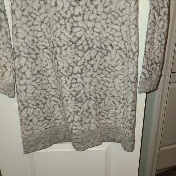 Lou & Gray Cozy Gray Textures Sweater Dress - Picture 5 of 12
